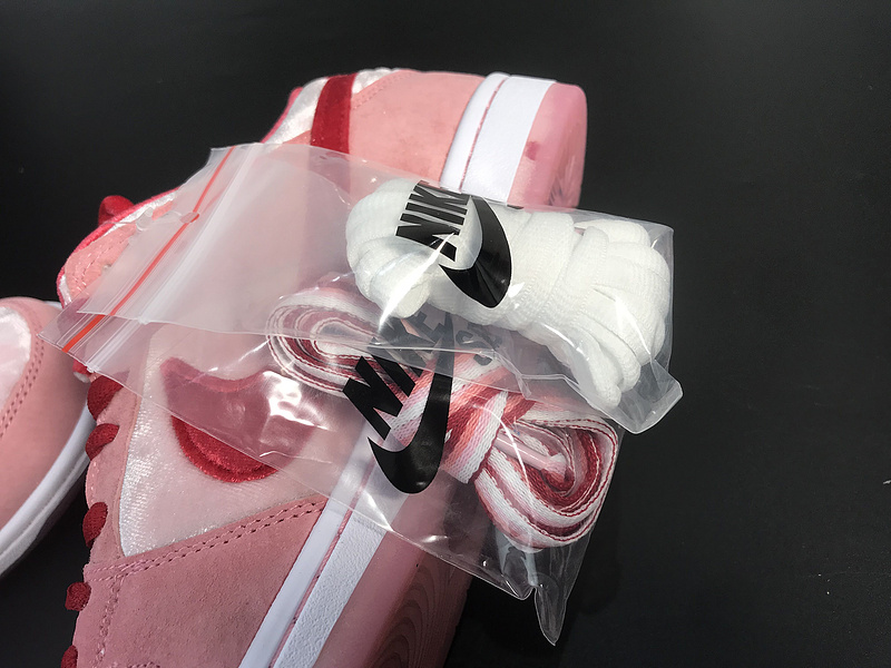 StrangeLove x Nike SB Dunk CT2552-800