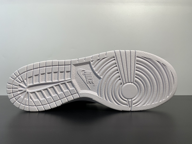 Ambush x Nike Dunk High”“ Black / White”CU7544-001