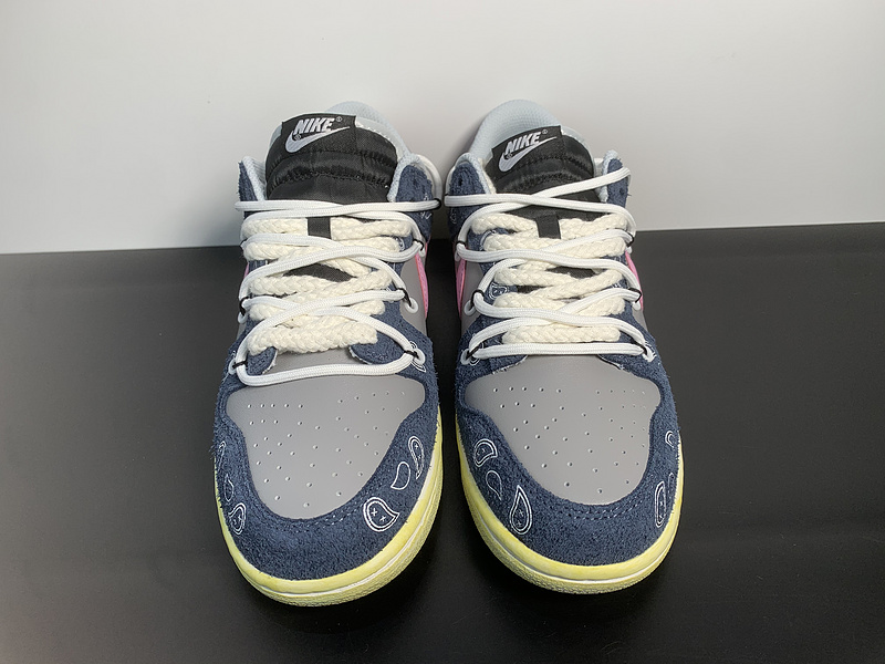 Nike SB Dunk Low Lot