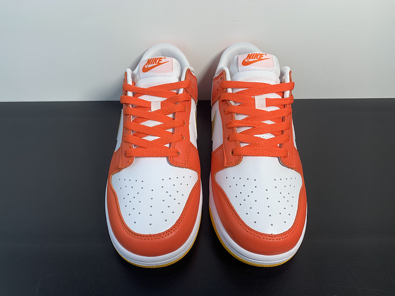 Dunk Low “Golden Orange”DQ4690 800