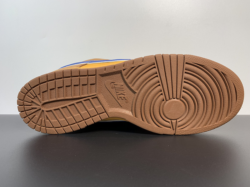 Nike Dunk Low Newcastle Brown Ale 313170-741