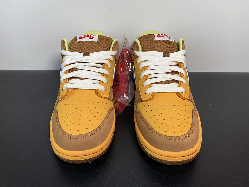 Nike Dunk Low Newcastle Brown Ale 313170-741