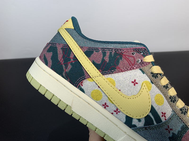 Nike SB Dunk Low CZ9747-900