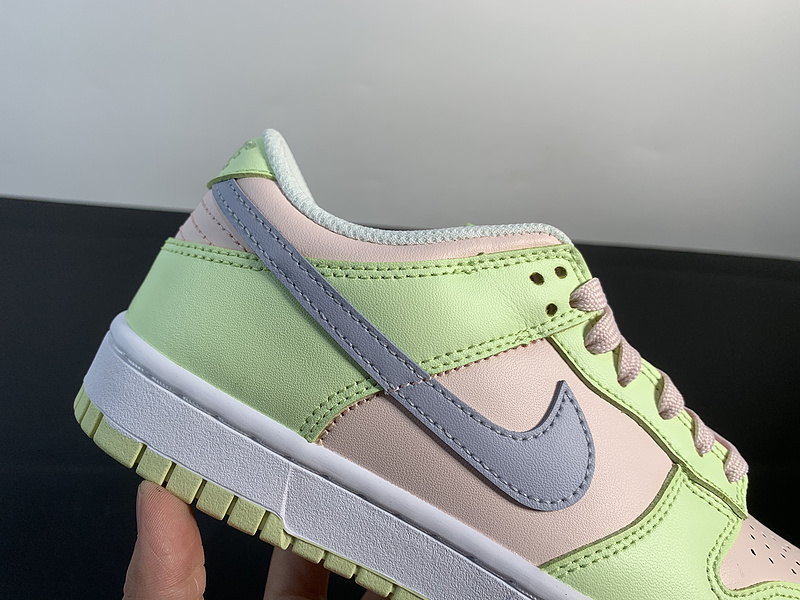 Nike Dunk Low “Light Soft Pink”DD1503
