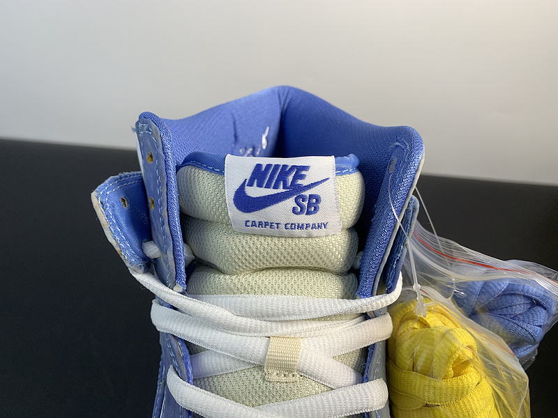 Carpet Company x Nk SB Dunk High SB CV1677-100
