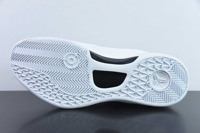 NK KOBE 8 SYSTEM FJ9364 100FX