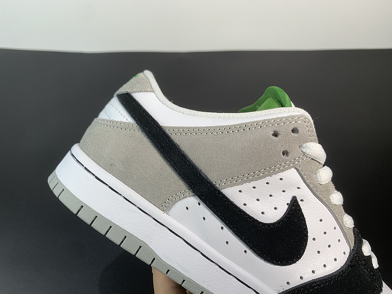 Nike SB Dunk Low  BQ6817-011