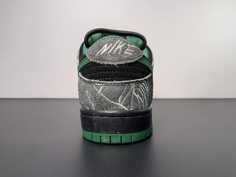 There Skateboards x Nike Dunk SB HF7743-001