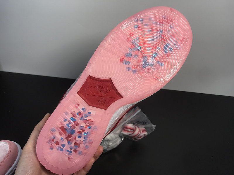 StrangeLove x Nike SB Dunk CT2552-800