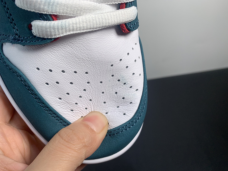 Parra x Nike SB Dunk DH7695-100