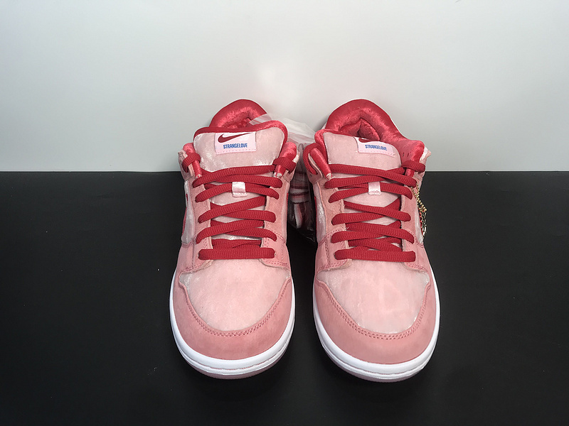 StrangeLove x Nike SB Dunk CT2552-800