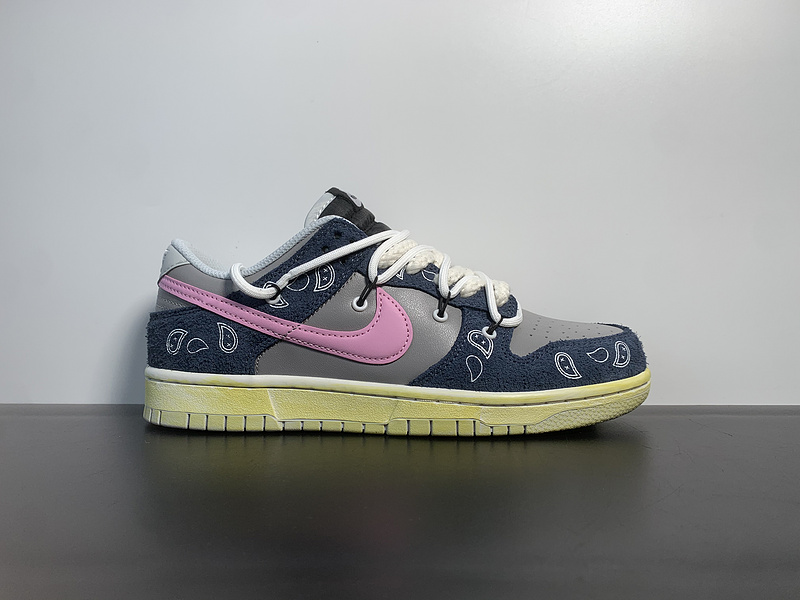 Nike SB Dunk Low Lot