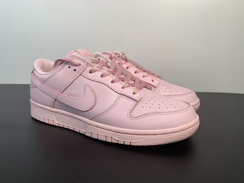 NIKE DUNK Low SE（GS）921803-601