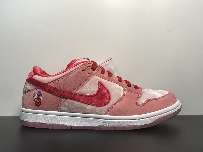 StrangeLove x Nike SB Dunk CT2552-800