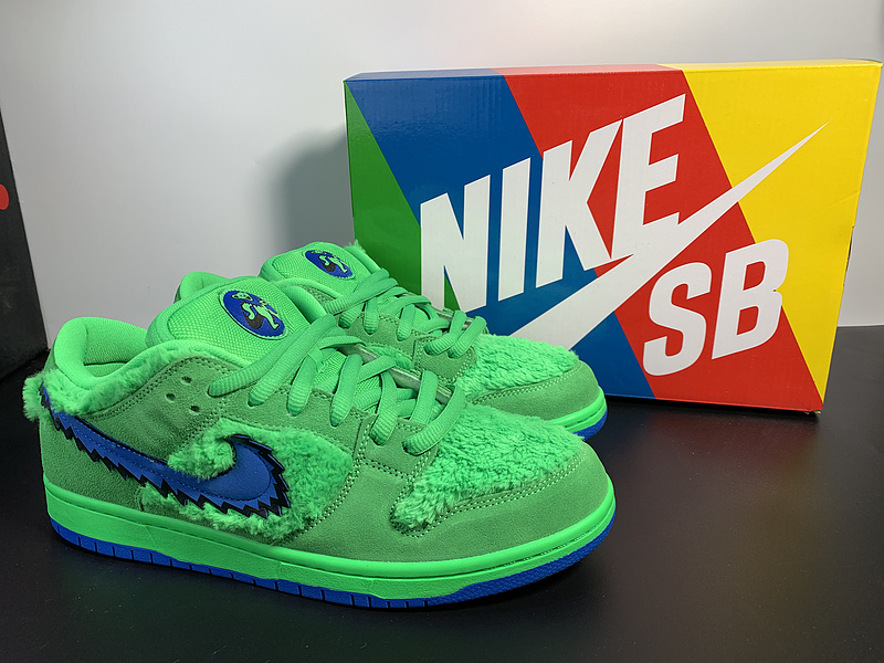 Nike SB Dunk Low Grateful Dead cj5378-300