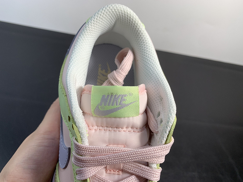 Nike Dunk Low “Light Soft Pink”DD1503