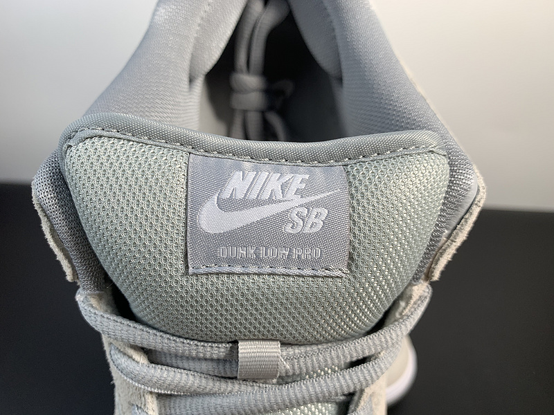 Nk SB Dunk Low “White Wolf Grey”AR0778-110​