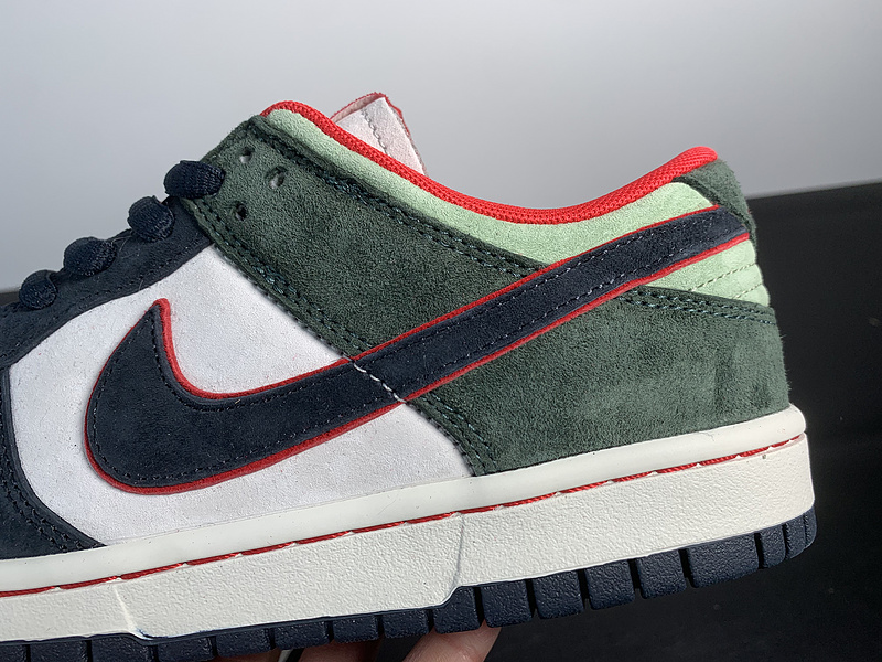 Otomo Katsuhiro x NK SB Dunk Low 