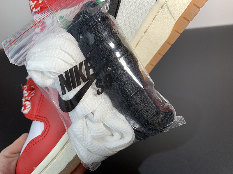 Frame Skate x Nike SB Dunk Low Habibi CT2550-600