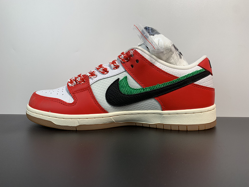 Frame Skate x Nike SB Dunk Low Habibi CT2550-600