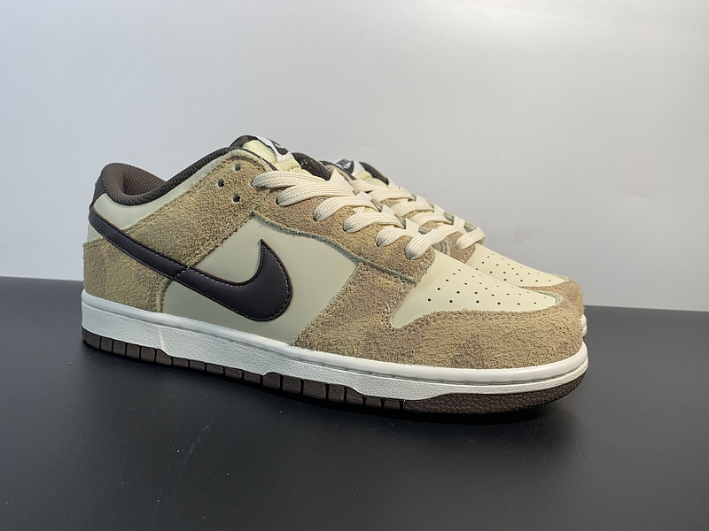 Nike Dunk Low PRM 