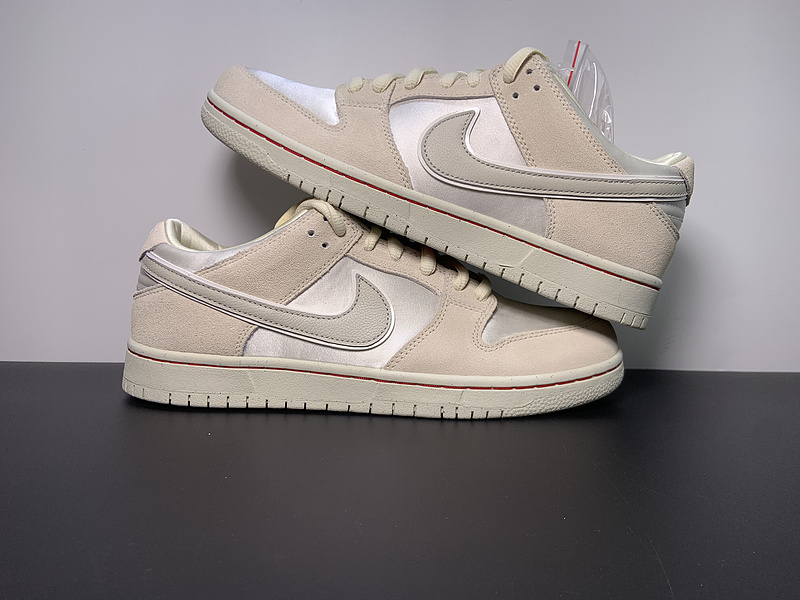 Nike SB Dunk Low Love Found FZ5654-100