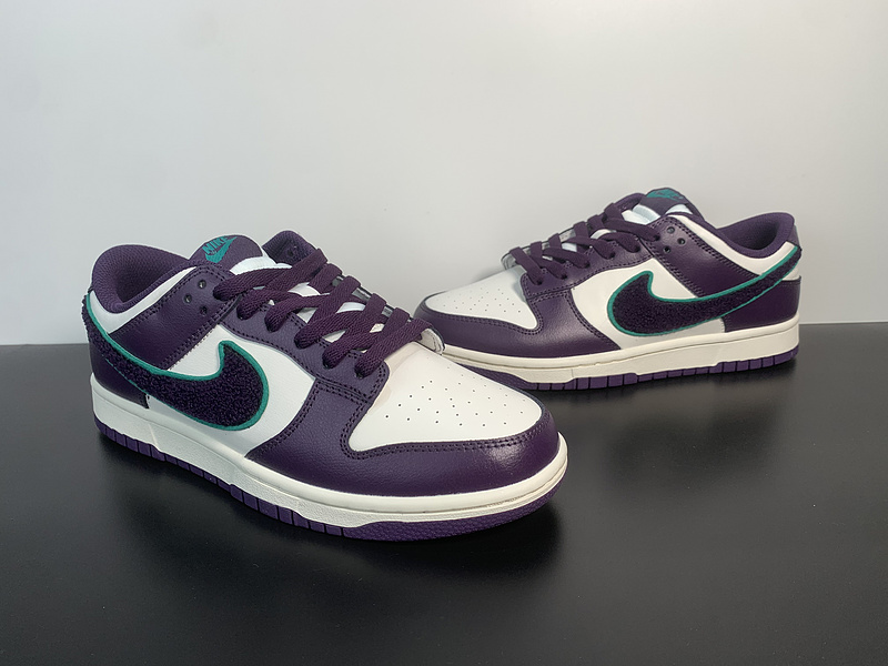 Nike Dunk Low “Chenille Swoosh”DQ7683-100
