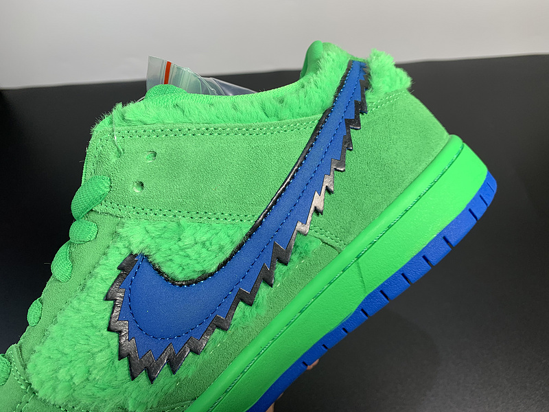 Nike SB Dunk Low Grateful Dead cj5378-300