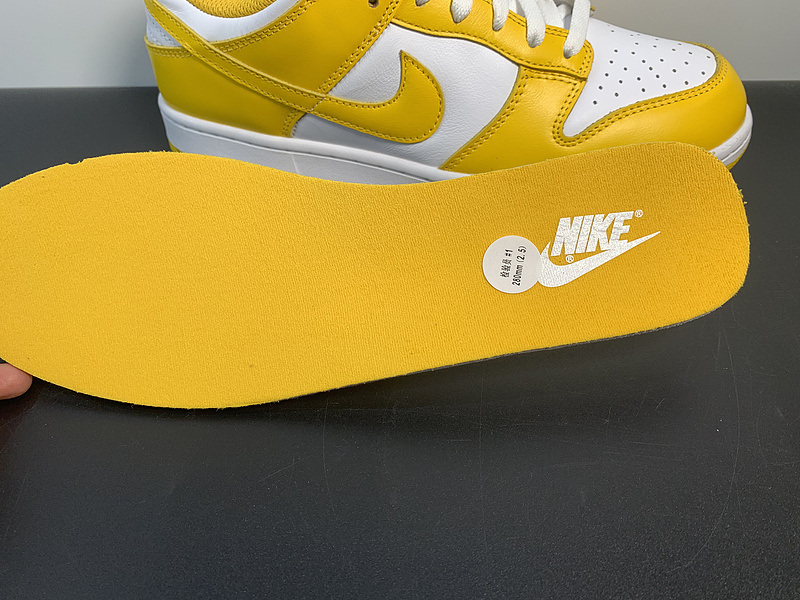 Nk SB Dunk Low Laser Orange CU1726-901