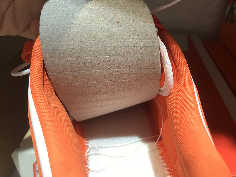 NIKE SB DUNK LOW NCAA CU1726-101