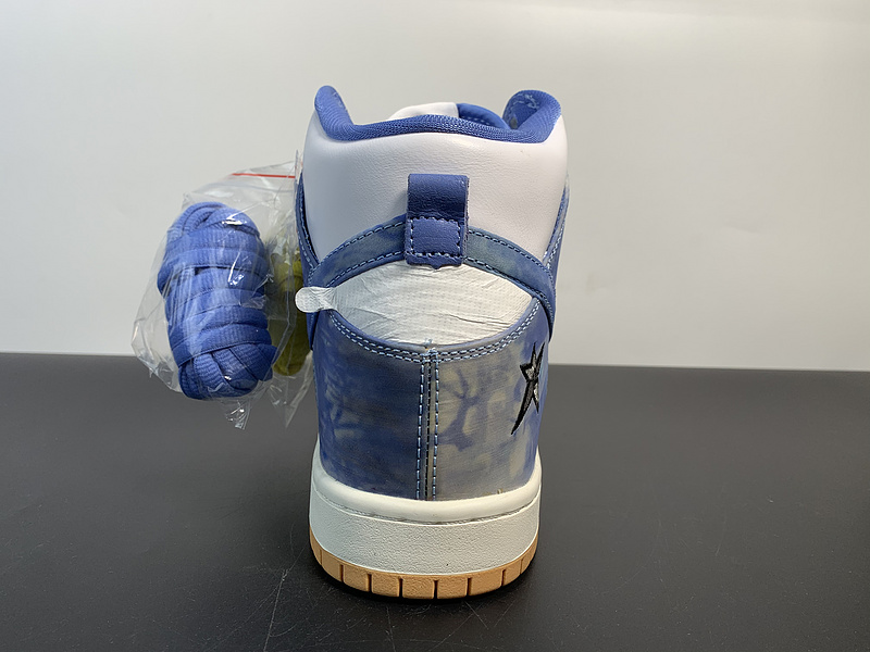 Carpet Company x Nk SB Dunk High SB CV1677-100