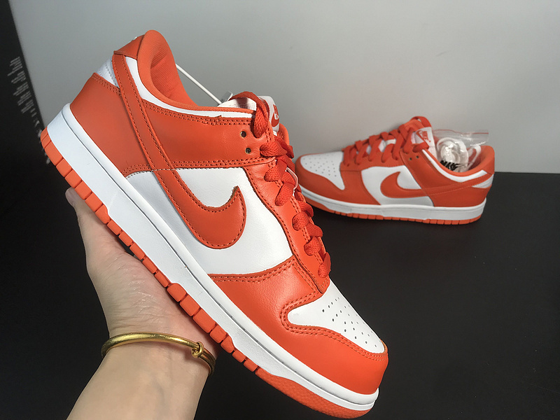 NIKE SB DUNK LOW NCAA CU1726-101