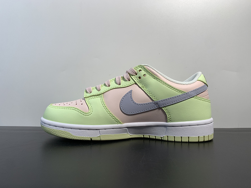 Nike Dunk Low “Light Soft Pink”DD1503