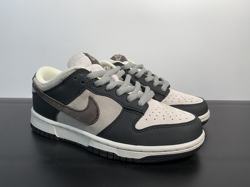 Otomo Katsuhiro x NK SB Dunk Low 