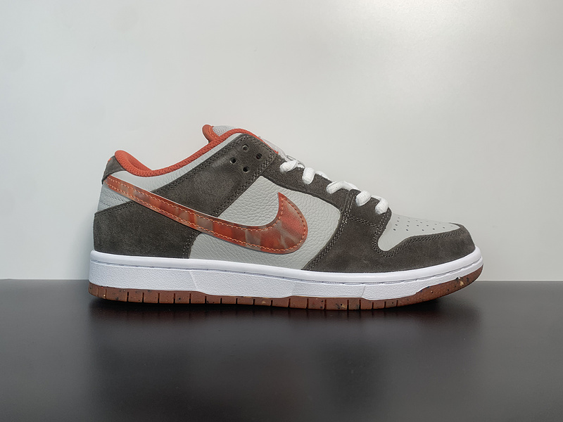 Crushed Skate Shop x Nike SB Dunk Low DH7782-001