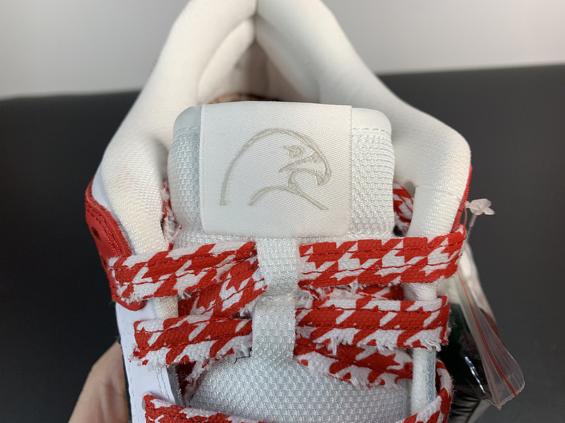 Frame Skate x Nike SB Dunk Low Habibi CT2550-600