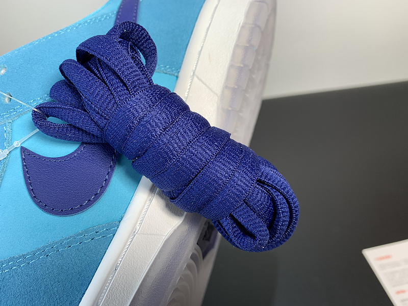 Nike Dunk SB Low Blue Furry BQ6817-400