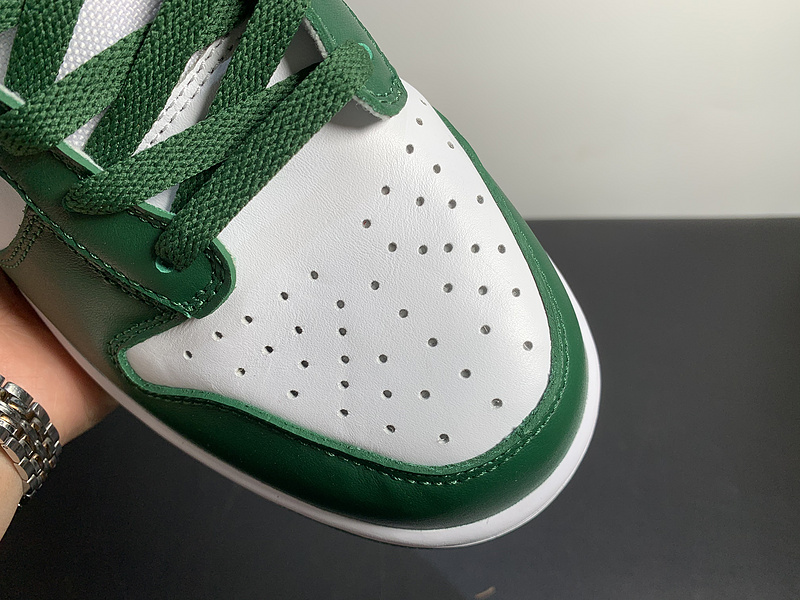 Nike SB Dunk High Pro