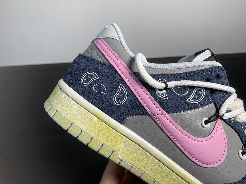 Nike SB Dunk Low Lot