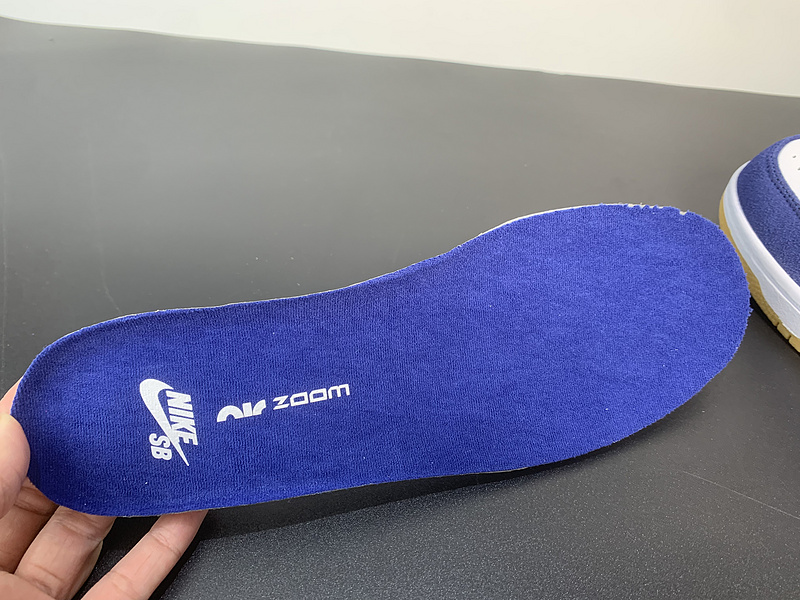 Nike SB Dunk Low “Los Angeles Dodgers”DO9395-400