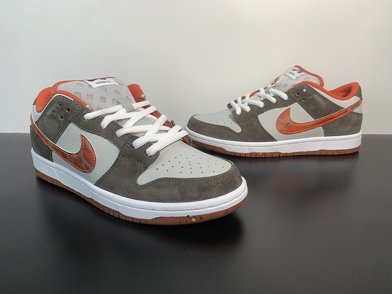 Crushed Skate Shop x Nike SB Dunk Low DH7782-001