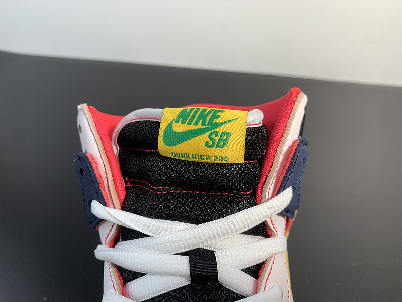 Gundam x Nike SB Dunk High DH7717-100​