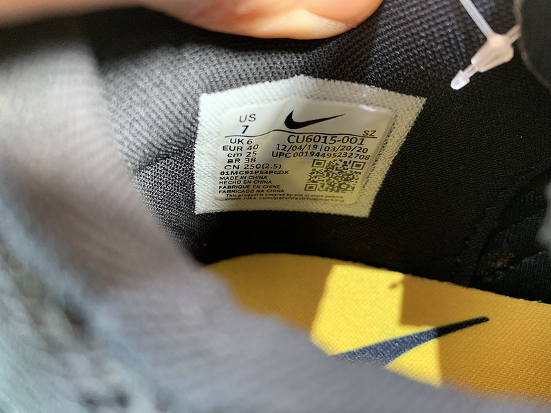 Off-White x Nike Air Rubber Dunk “Green Strike” CU6015-00