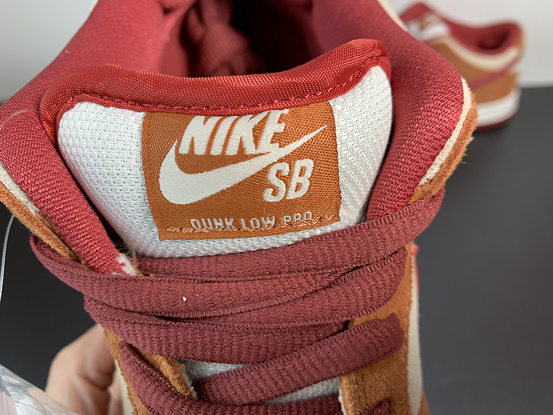 SB Dunk Low Pro“Russet Cedsr”BQ6817-202