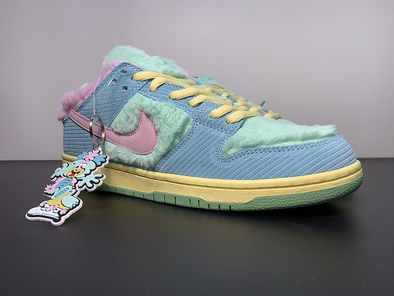 Verdy x Nike SB Dunk Low “Visty”FN6040-400