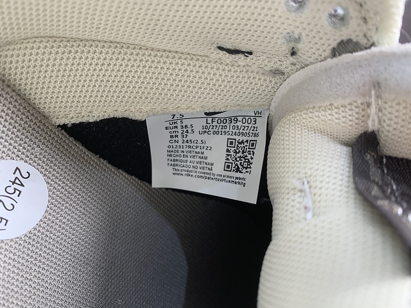 Otomo Katsuhiro x NK SB Dunk Low 