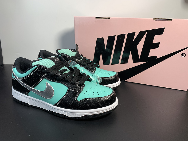 Diamond Supply Co. X NK SB Dunk Low Pro“Tiffany”304292-402