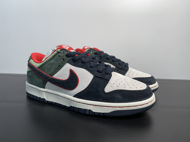 Otomo Katsuhiro x NK SB Dunk Low 