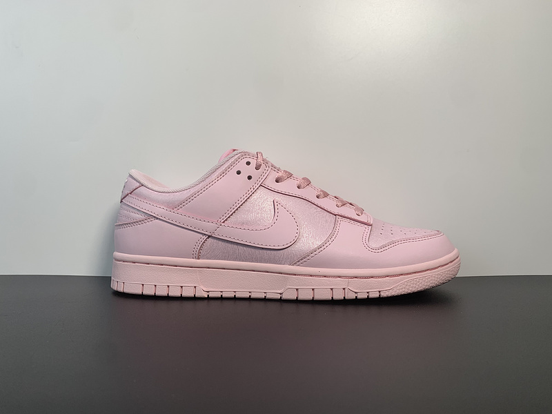 NIKE DUNK Low SE（GS）921803-601
