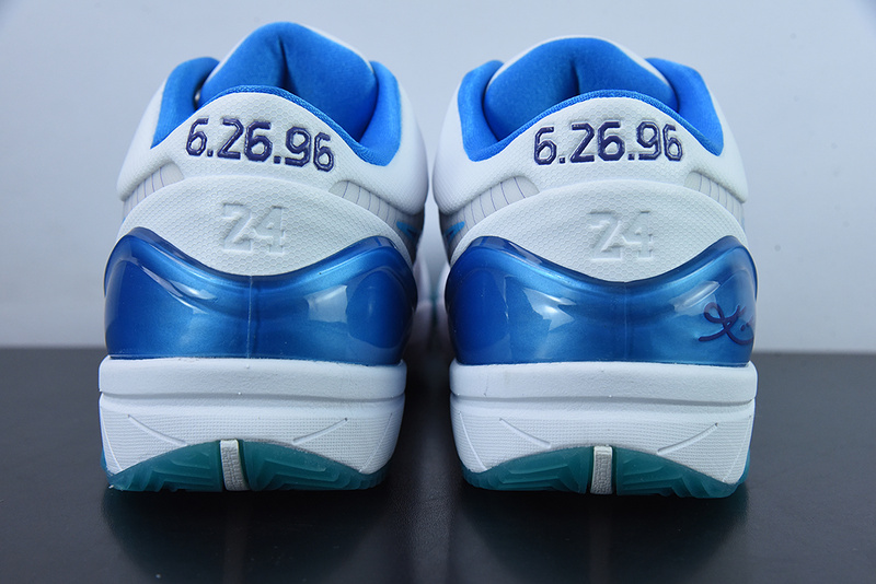 NK Zoom KOBE 4 AV6339-100